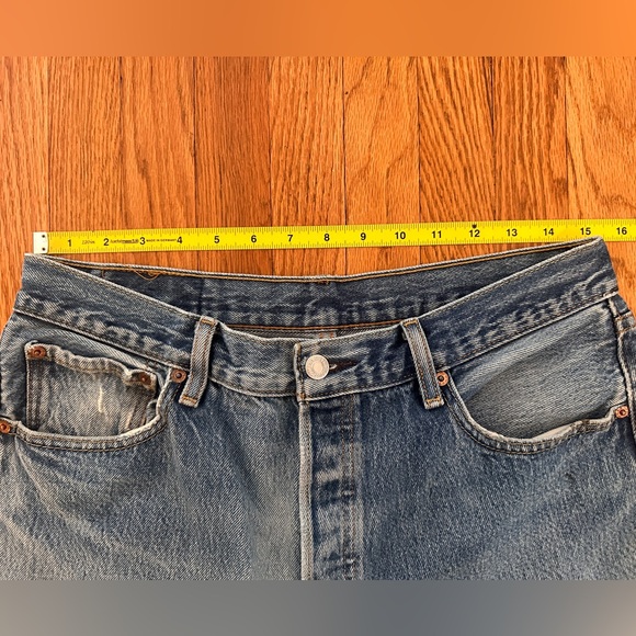 Vintage Levi’s 501 30” waist x 28.5” inseam - Picture 4 of 11